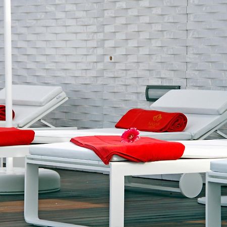 Gran Hotel Nagari Boutique & Spa Vigo Exterior foto The pool at the Mandarin Oriental, Munich