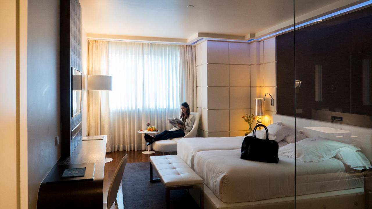 Gran Hotel Nagari Boutique & Spa Vigo Exterior foto A room at the hotel
