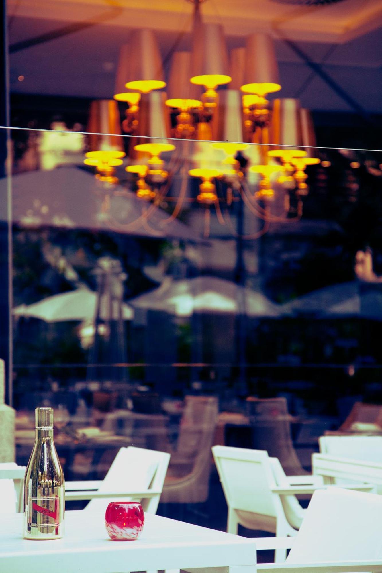 Gran Hotel Nagari Boutique & Spa Vigo Exterior foto The restaurant's interior