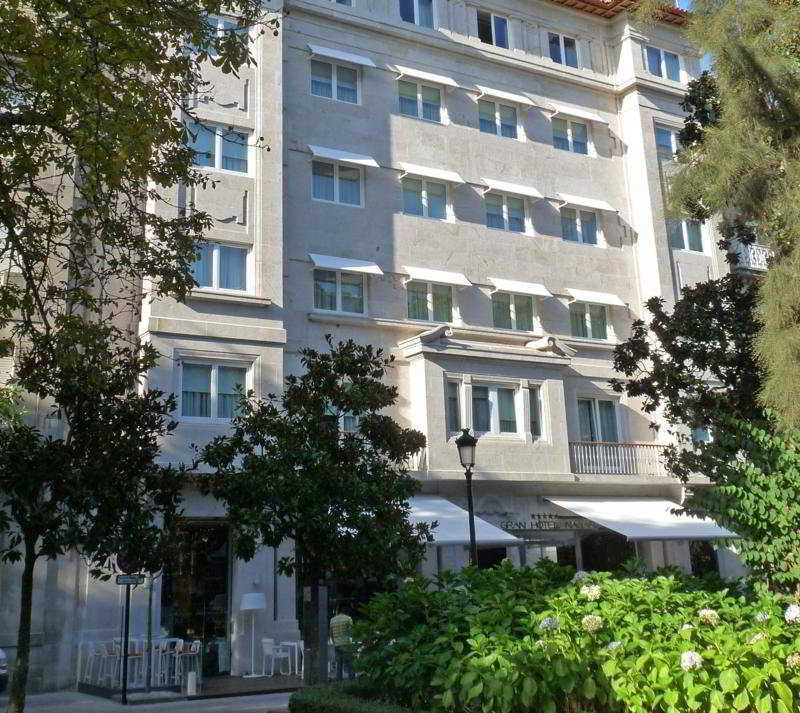 Gran Hotel Nagari Boutique & Spa Vigo Exterior foto The building of the Academy of Athens