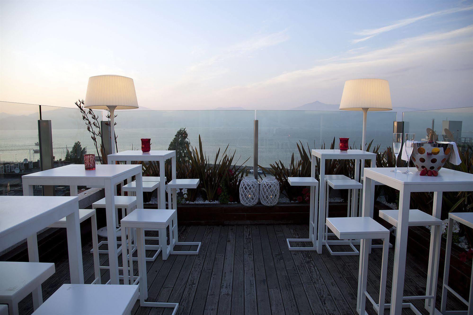 Gran Hotel Nagari Boutique & Spa Vigo Exterior foto The Sky Bar