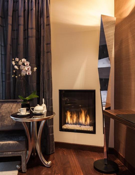 Gran Hotel Nagari Boutique & Spa Vigo Exterior foto A fireplace