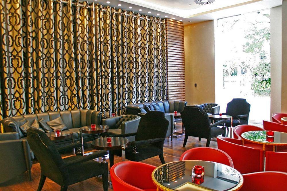Gran Hotel Nagari Boutique & Spa Vigo Restaurant foto The lobby of the hotel